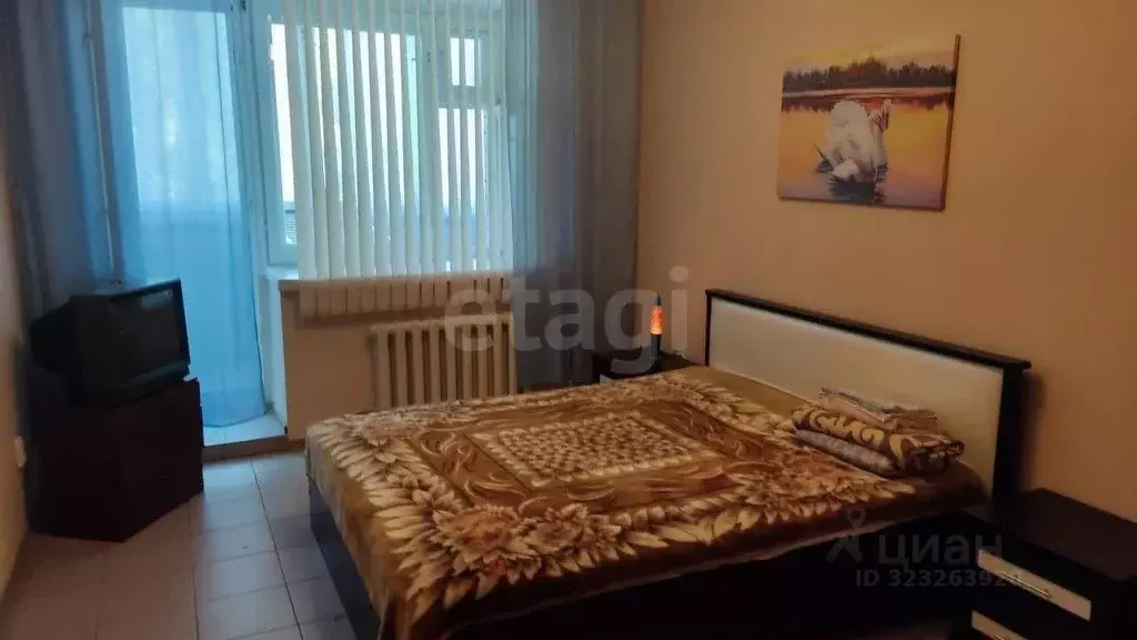 2-к кв. Татарстан, Казань ул. Толбухина, 5 (75.0 м) - Фото 1