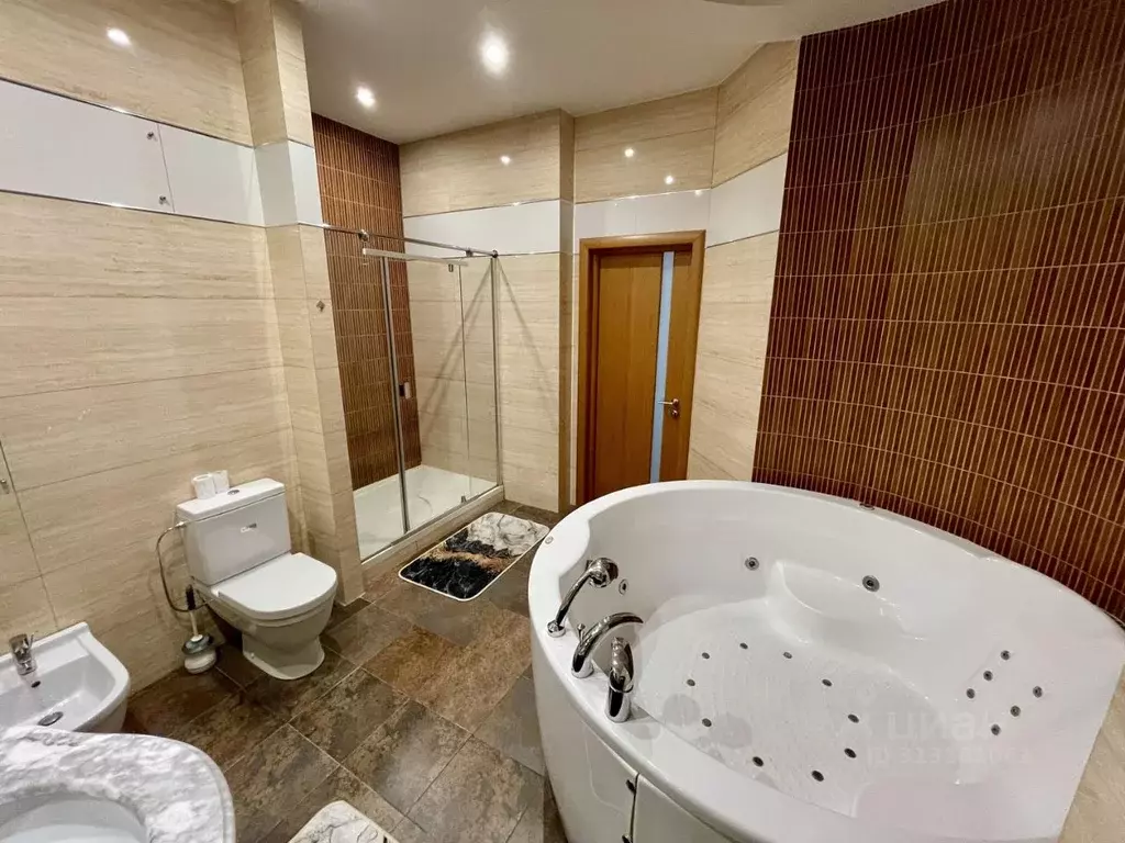2-к кв. Москва ул. Маршала Бирюзова, 31 (89.6 м) - Фото 0