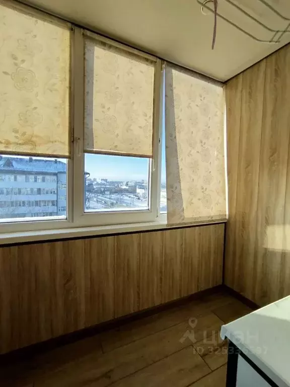 Студия Тюменская область, Тюмень ул. Мельникайте, 115 (18.0 м) - Фото 1