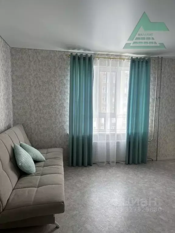 Студия Оренбургская область, Оренбург ул. Ткачева, 16/3 (26.7 м) - Фото 1