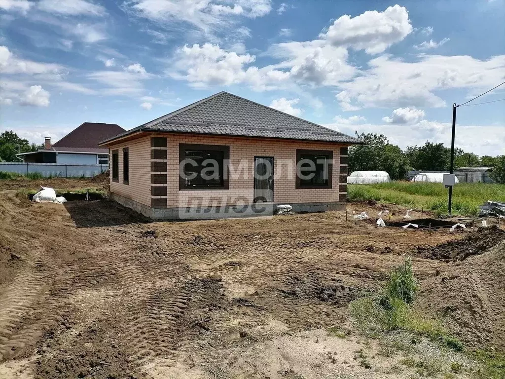 Дом в Адыгея, Майкоп Коммунальник-2 ДНТ, ул. Виноградная (90 м) - Фото 0