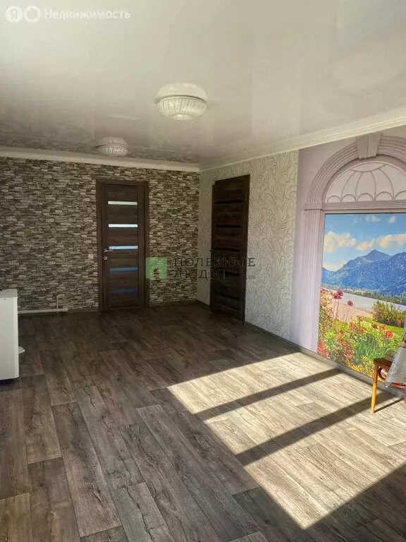 Дом в Раздольненский район, Березовское сельское поселение, село ... - Фото 1