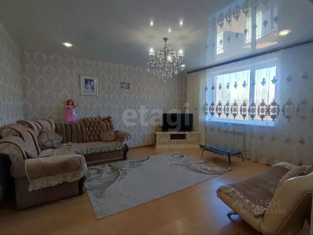 Дом в Ярославская область, Некрасовское рп ул. Чистые пруды, 3 (250 м) - Фото 0