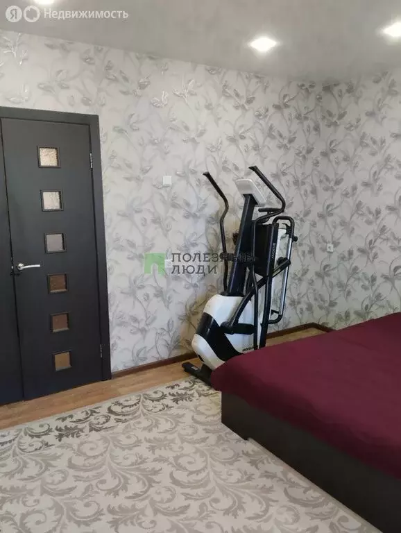 3-комнатная квартира: Красноярск, Пролетарская улица, 147 (71 м) - Фото 1