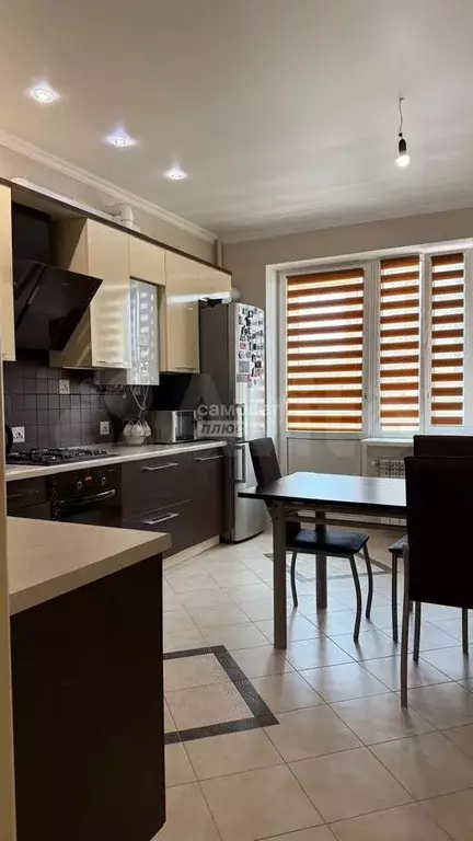2-к. квартира, 71 м, 2/4 эт. - Фото 0