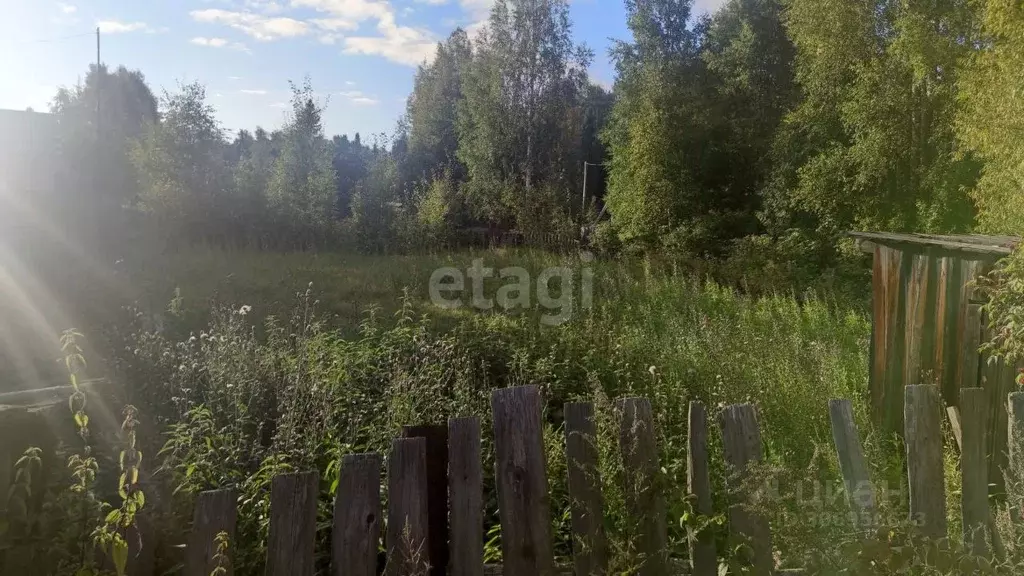 Участок в Ханты-Мансийский АО, Нягань Набережная ул. (5.8 сот.) - Фото 0