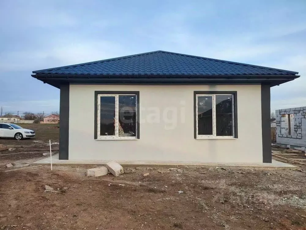 Дом в Крым, Симферопольский район, Родниковское с/пос, с. Новый Мир  ... - Фото 1