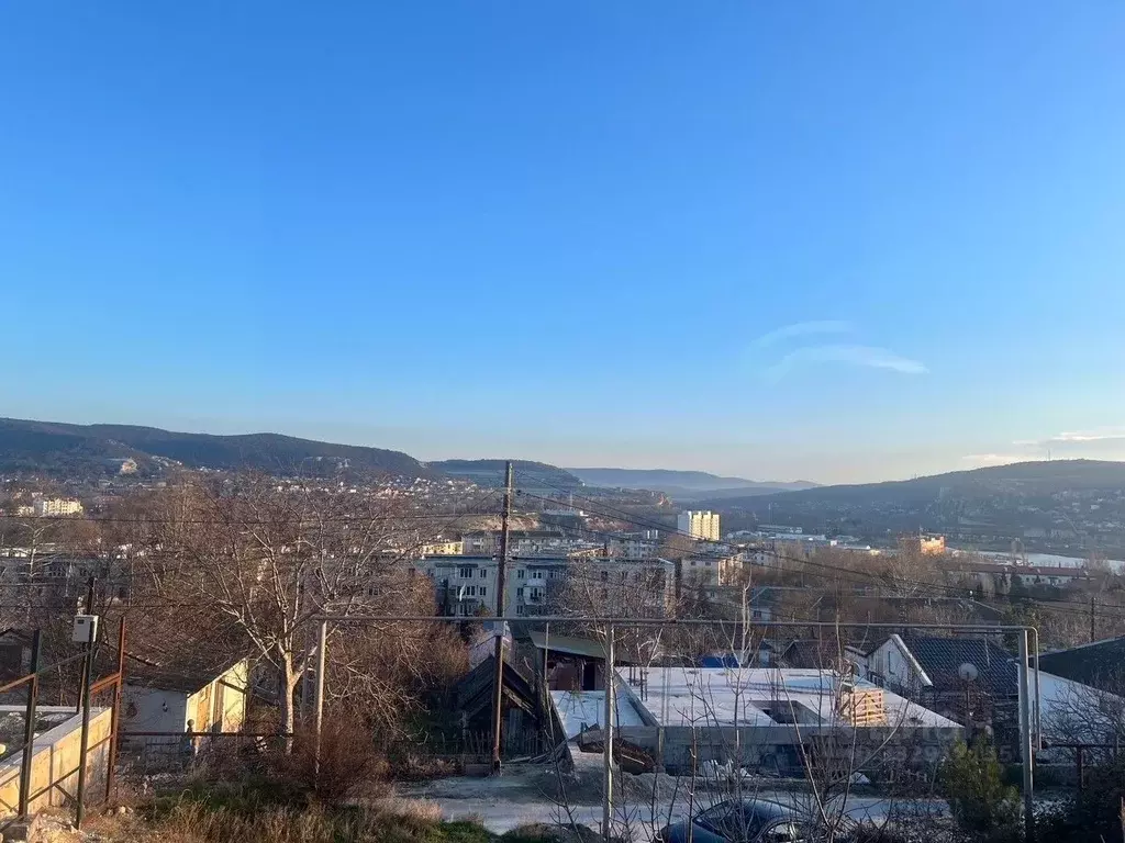Участок в Севастополь, Севастополь, Инкерман г. ул. Таганрогская (6.0 ... - Фото 1