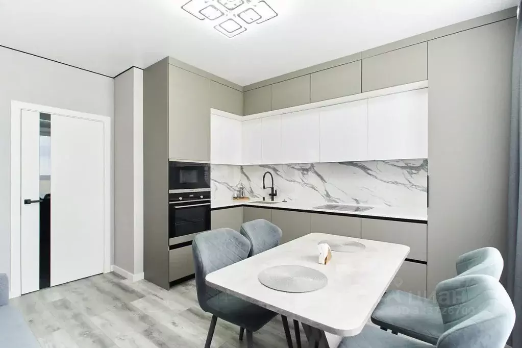 2-к кв. Тюменская область, Тюмень ул. Мельникайте, 2к19 (59.1 м) - Фото 1