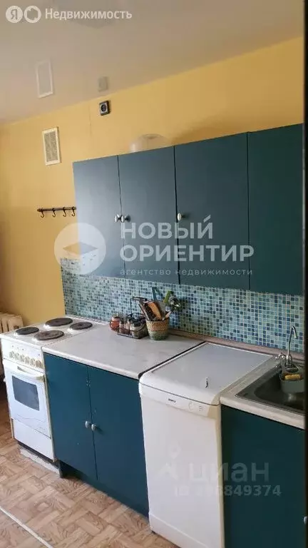 1-комнатная квартира: Екатеринбург, Уральская улица, 80 (35 м) - Фото 0