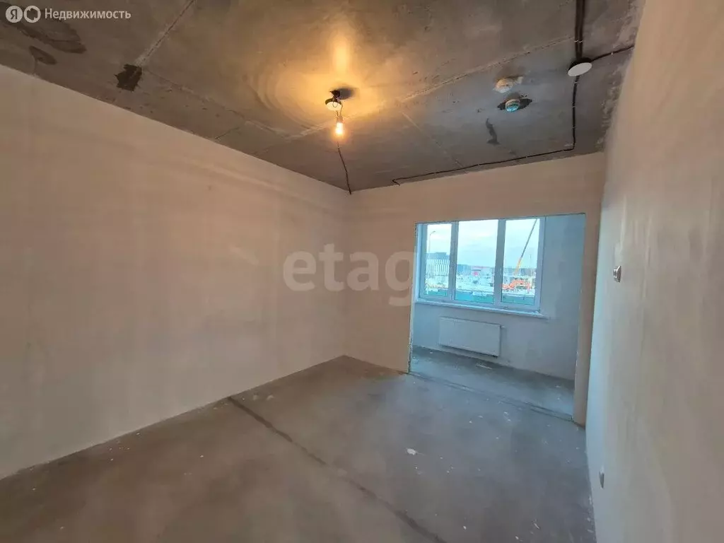 2-комнатная квартира: Тюмень, улица Братьев Бондаревых, 1 (67.5 м) - Фото 2