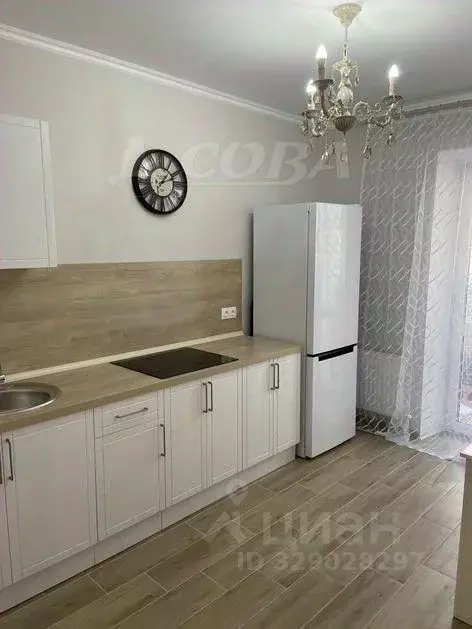 1-к кв. Тюменская область, Тюмень ул. Раушана Абдуллина, 6к1 (35.0 м) - Фото 1