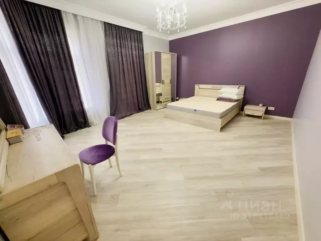 Дом в Дагестан, Махачкала ул. Ацы Абдуллаева, 3 (250 м) - Фото 1