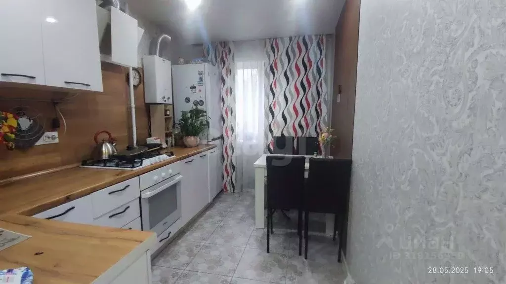 2-к кв. Коми, Сыктывкар Коммунистическая ул., 79 (43.9 м) - Фото 1
