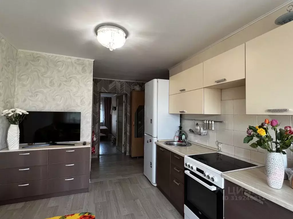 2-к кв. Красноярский край, Красноярск просп. Металлургов, 41А (45.0 м) - Фото 0