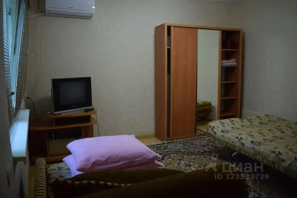 Дом в Крым, Алушта ул. Артиллерийская, 4 (16 м) - Фото 1