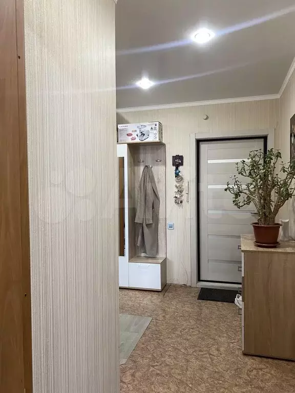 1-к. квартира, 42 м, 2/10 эт. - Фото 0