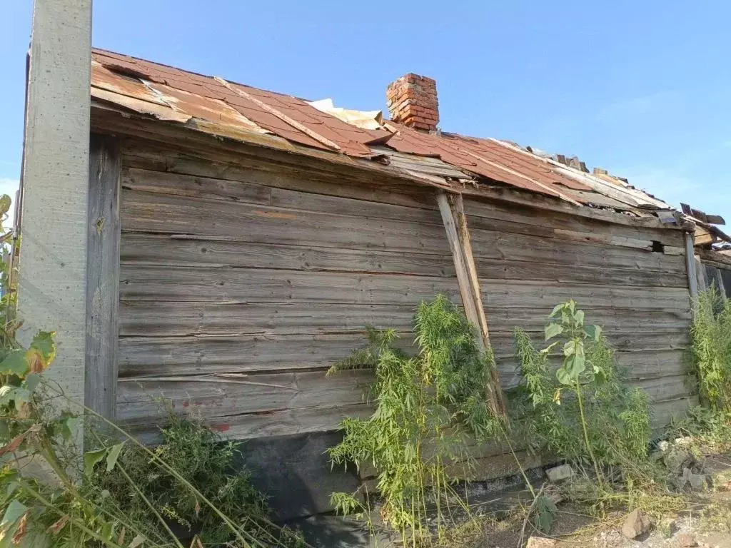 Дом в Саратовская область, д. Долгий Буерак ул. Заречная, 2 (60 м) - Фото 1