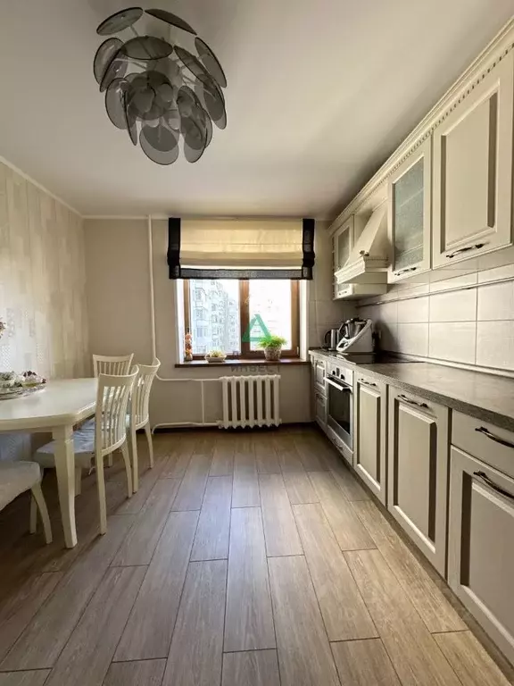 3-к кв. Башкортостан, Уфа ул. Бессонова, 24/1 (84.0 м) - Фото 0