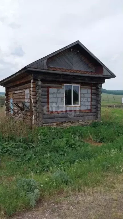 Дом в Свердловская область, Артинский муниципальный округ, д. Малые ... - Фото 0