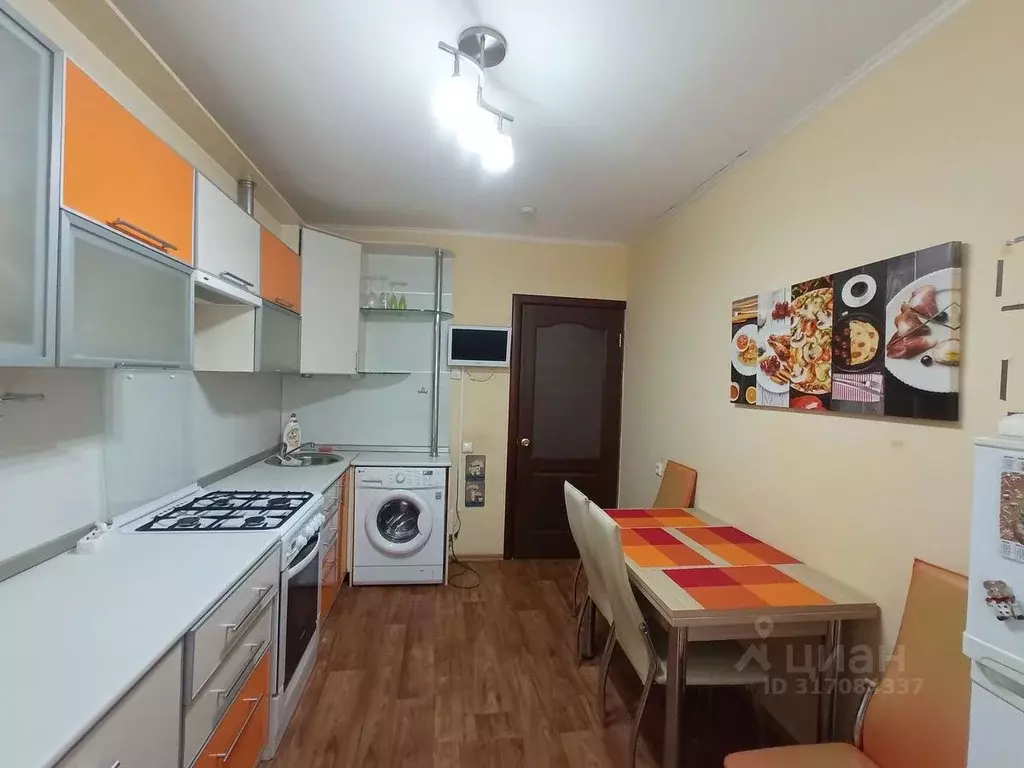 2-к кв. Брянская область, Брянск Советская ул., 95 (56.5 м) - Фото 1