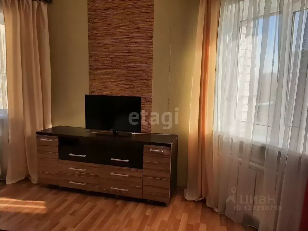 2-к кв. Смоленская область, Смоленск Колхозный пер., 15В (66.0 м) - Фото 1