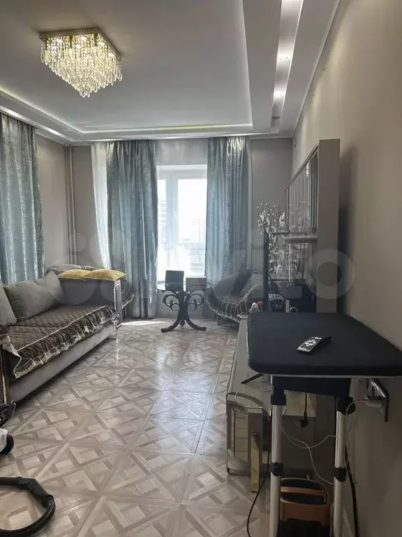 2-к. квартира, 60 м, 15/17 эт. - Фото 0