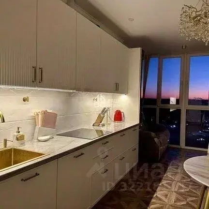 3-к кв. Калужская область, Калуга ул. Белинского, 2А (90.0 м) - Фото 1