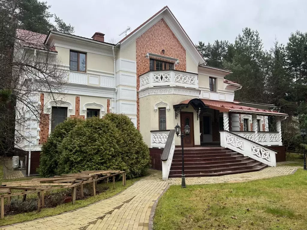 Коттедж в Московская область, Одинцовский городской округ, с. Усово, ... - Фото 1