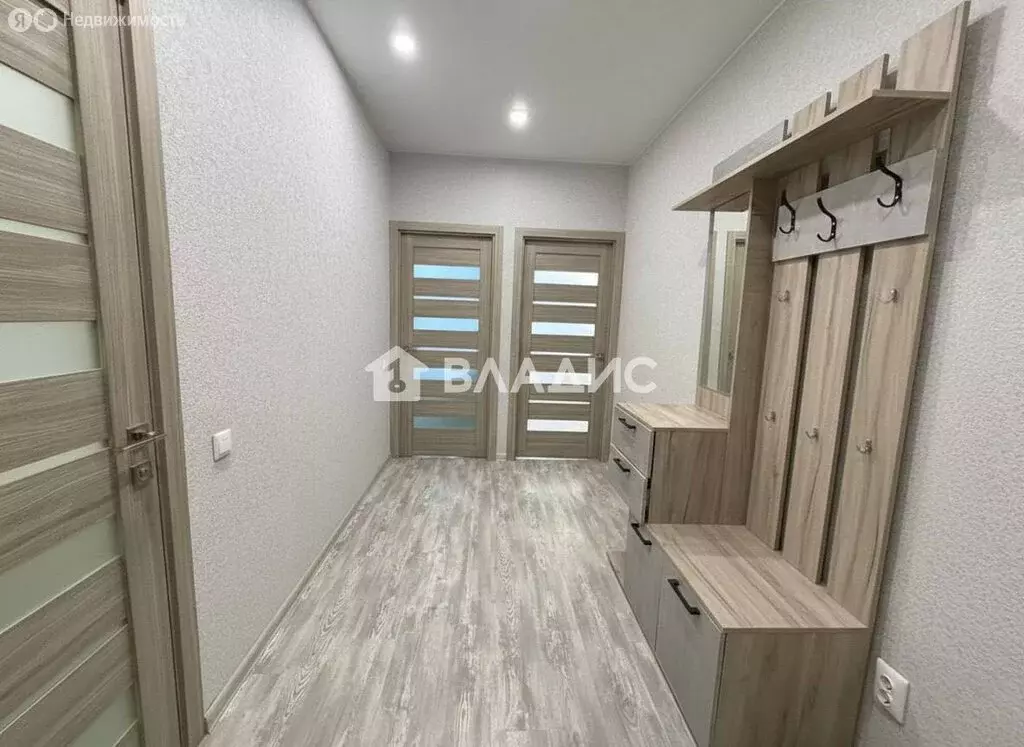 1-комнатная квартира: Белгород, улица Есенина, 9к1 (49 м) - Фото 2