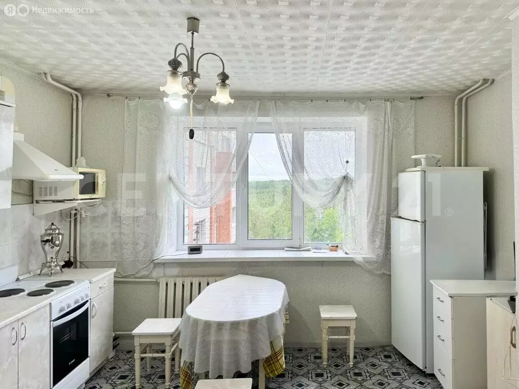 3-комнатная квартира: Чебоксары, проспект 9-й Пятилетки, 2к3 (101.4 м) - Фото 1