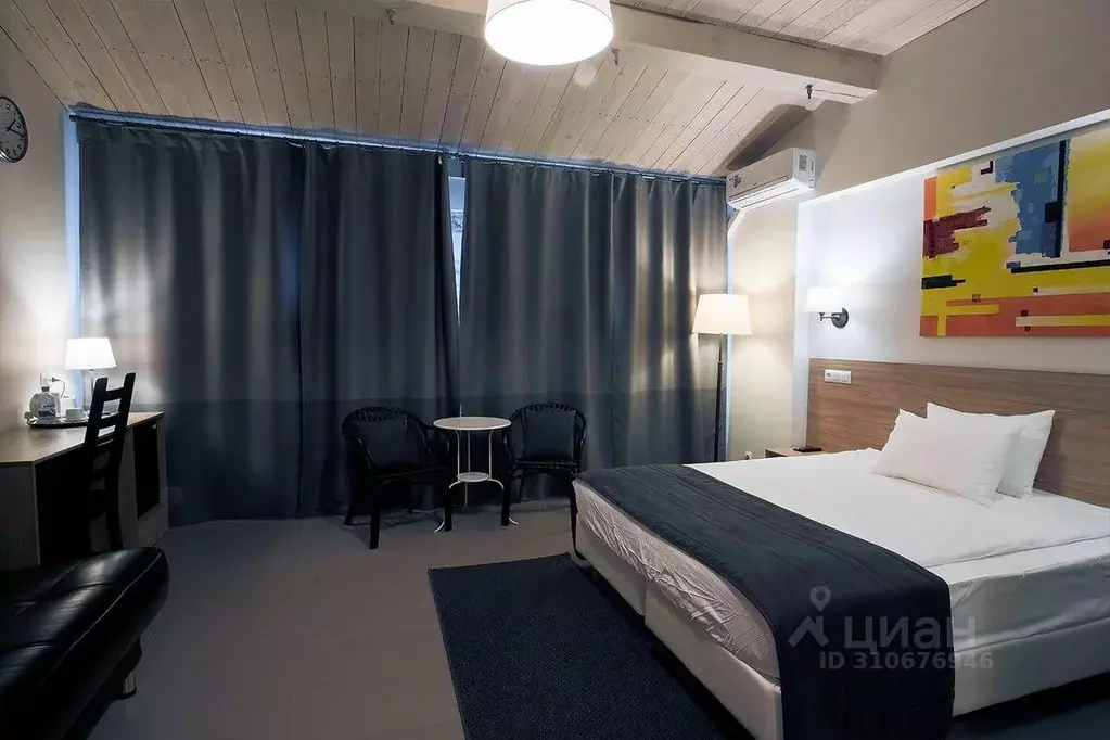 Комната Тюменская область, Тюмень ул. Орджоникидзе, 10 (25.0 м) - Фото 2