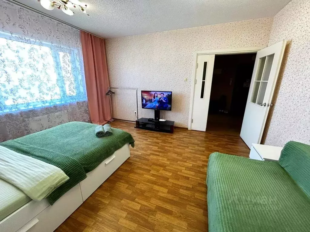2-к кв. Ямало-Ненецкий АО, Новый Уренгой Оптимистов мкр, 4/1 (66.0 м) - Фото 1