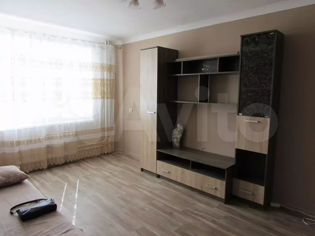 1-к. квартира, 32 м, 9/10 эт. - Фото 0