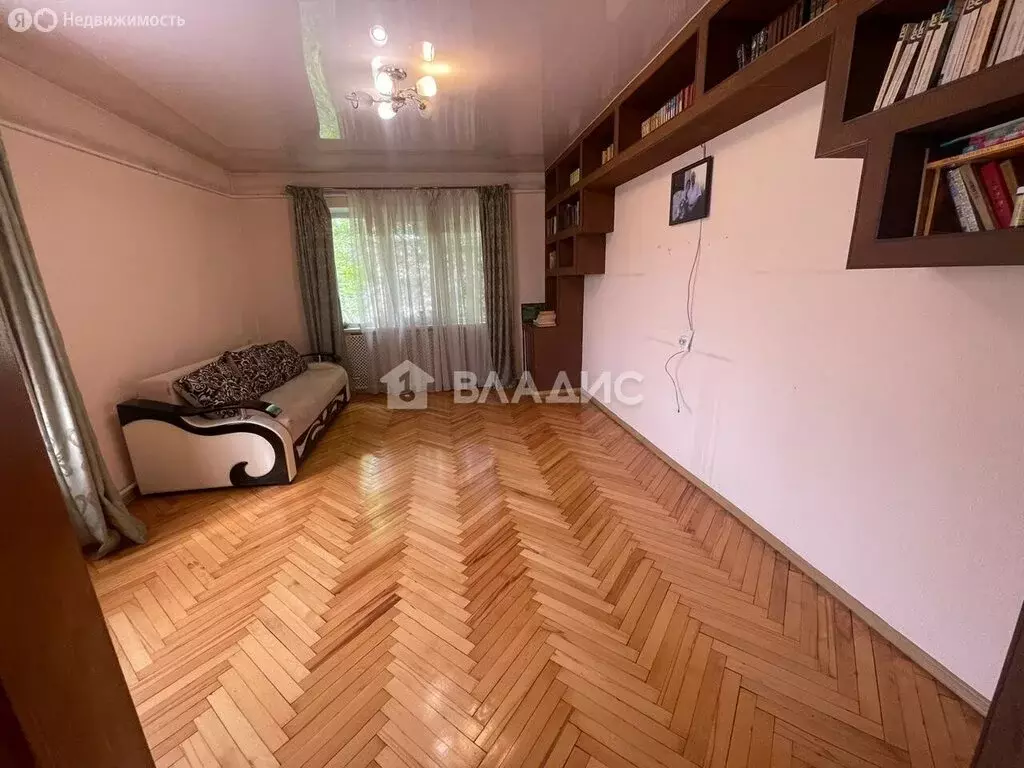 3-комнатная квартира: Новороссийск, улица Михайлова, 2А (63.9 м) - Фото 0