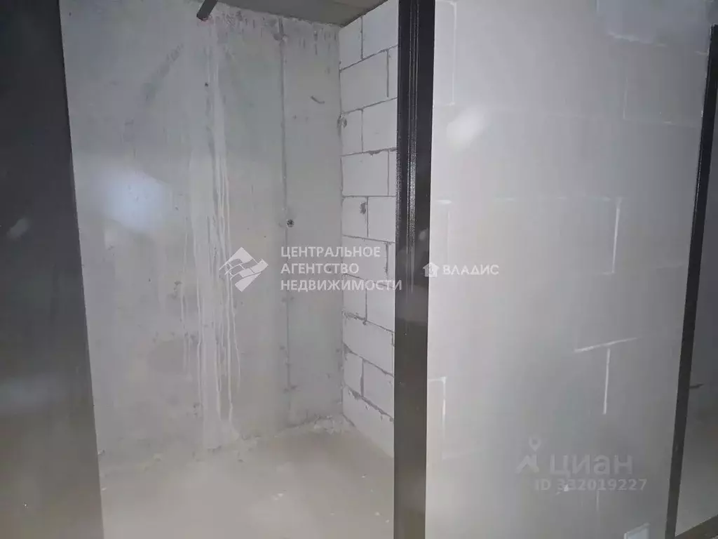 Гараж в Рязанская область, Рязанский муниципальный округ, с. Дядьково ... - Фото 1