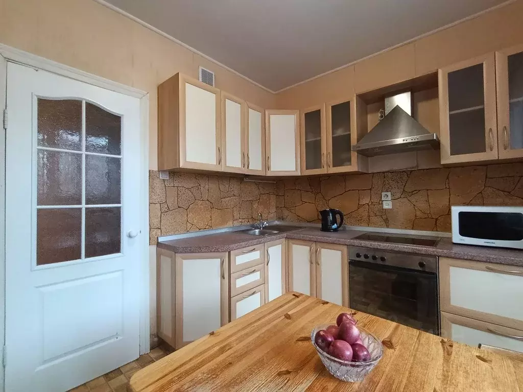 3-к кв. Свердловская область, Екатеринбург ул. Бебеля, 108 (67.0 м) - Фото 2