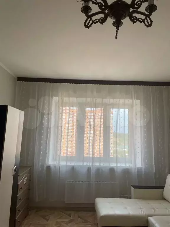 1-к. квартира, 42 м, 7/15 эт. - Фото 0