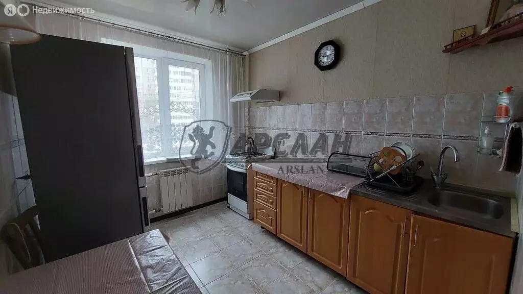 4-комнатная квартира: Казань, улица Фатыха Амирхана, 34А (84.3 м) - Фото 1