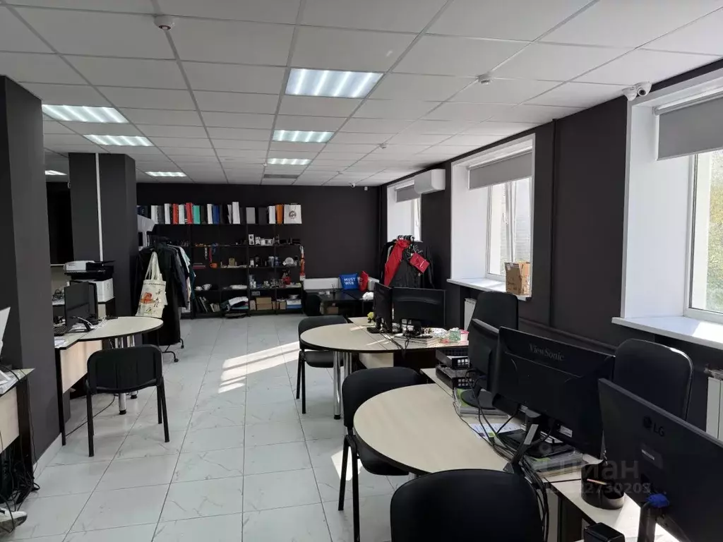 Помещение свободного назначения в Свердловская область, Екатеринбург ... - Фото 1