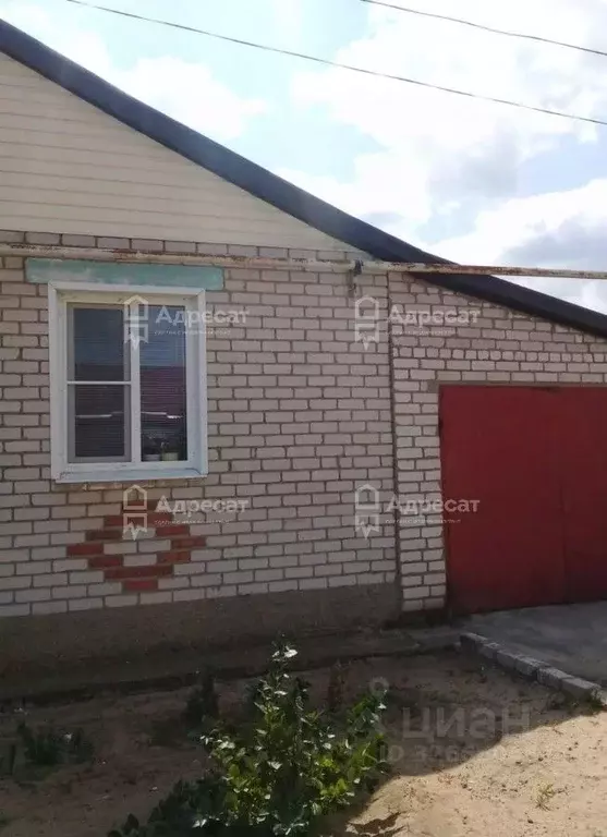 Дом в Волгоградская область, Дубовка ул. Имени Волкова (72 м) - Фото 0