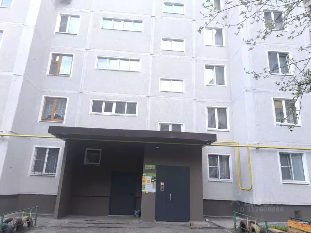2-к кв. Курская область, Курск просп. Хрущева, 23 (47.0 м) - Фото 0