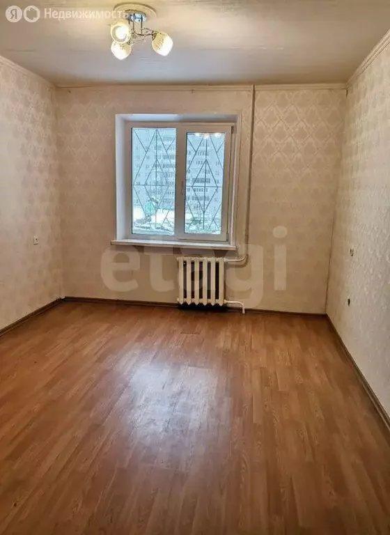 3-комнатная квартира: Ижевск, улица 10 лет Октября, 27 (66.2 м) - Фото 2