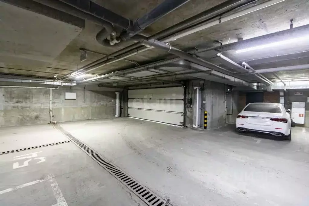 Гараж в Тюменская область, Тюмень ул. 50 лет Октября, 57Ак1 (15 м) - Фото 1