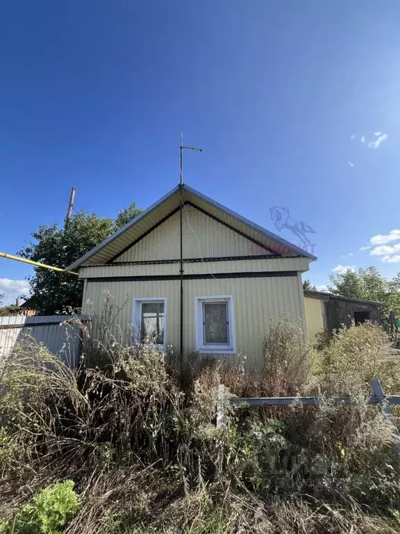 Дом в Оренбургская область, Гайский городской округ, д. Узембаево ул. ... - Фото 0