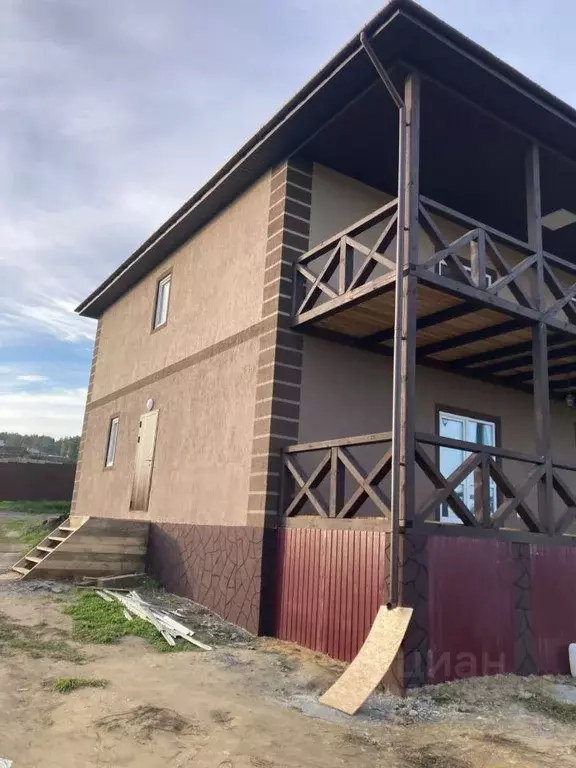 Дом в Красноярский край, Емельяново городское поселение, Емельяново ... - Фото 1