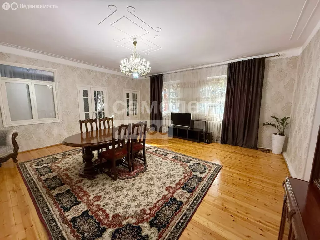 Дом в Махачкала, улица Коркмасова, 25 (171 м) - Фото 1