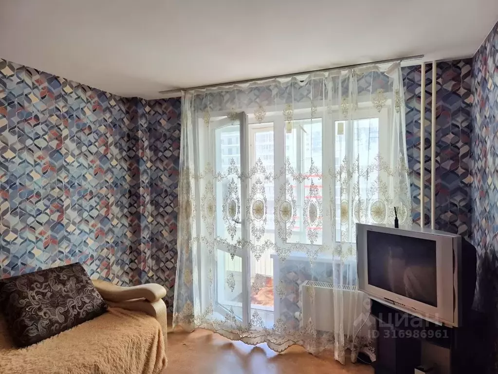 1-к кв. Красноярский край, Красноярск ул. Карамзина, 6 (42.0 м) - Фото 0