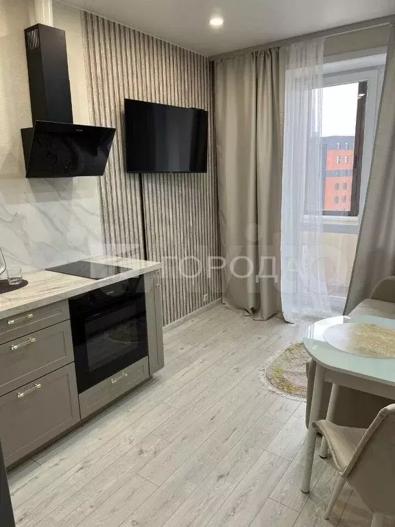 1-к. квартира, 40 м, 10/18 эт. - Фото 0