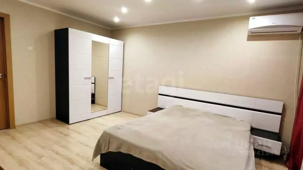 2-к кв. Оренбургская область, Оренбург Северный проезд, 7 (66.6 м) - Фото 1